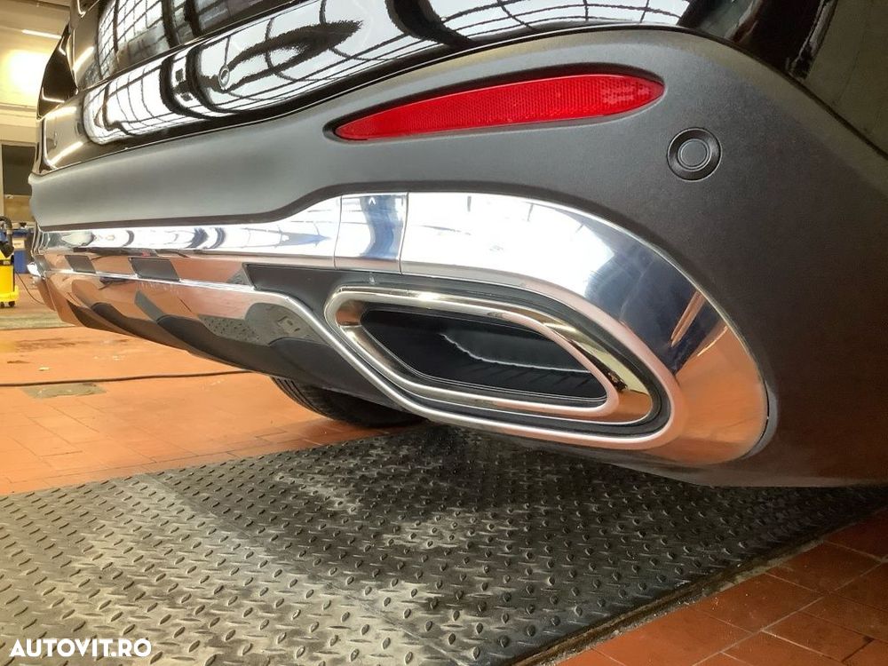 Mercedes-Benz GLC 300 4Matic 9G-TRONIC Edition AMG Line - 9