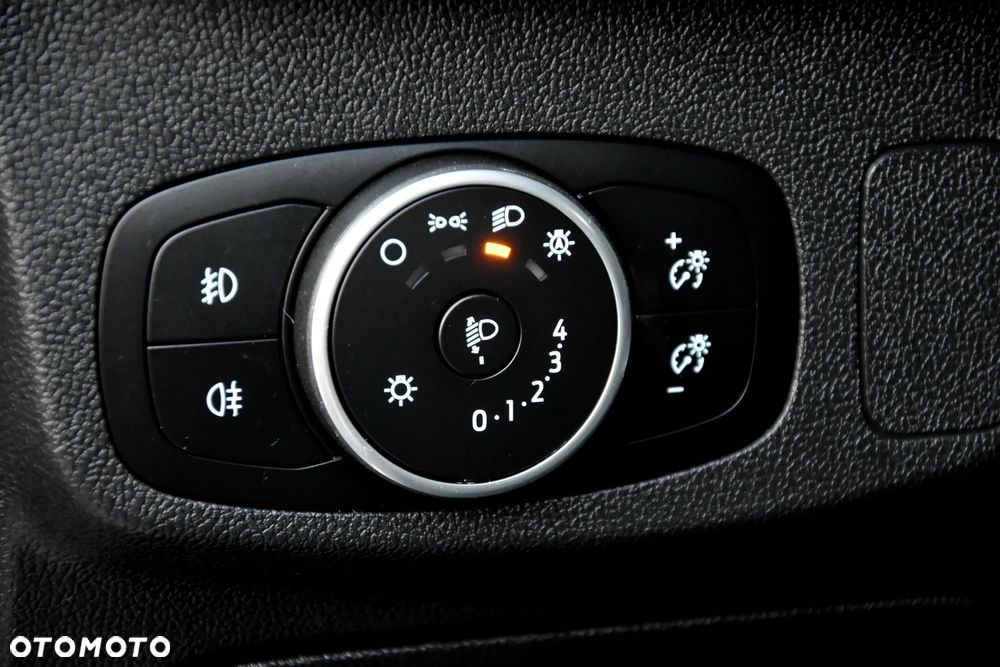 Ford Focus 1.0 EcoBoost Hybrid ACTIVE STYLE - 25