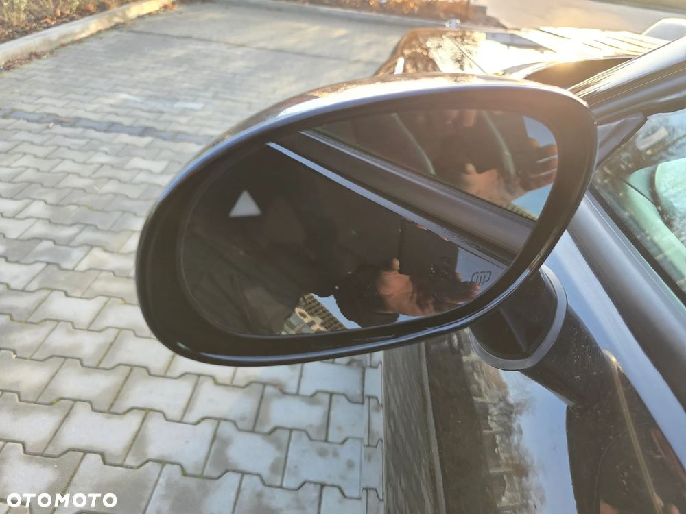 Dodge Challenger ver-6-4-scat-pack-widebody - 37