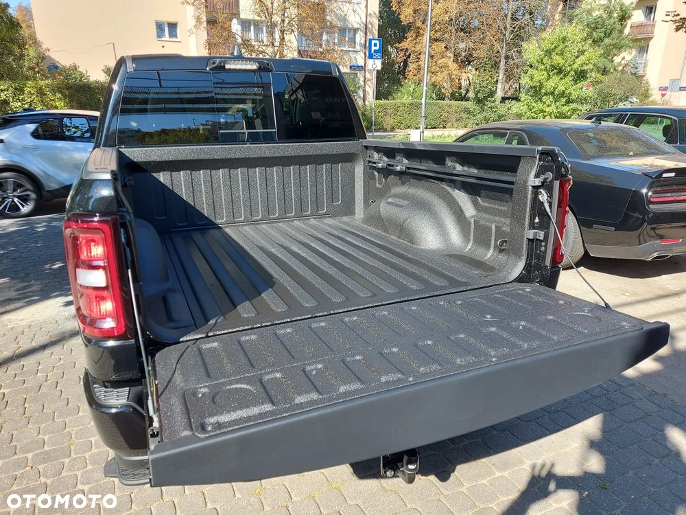 RAM 1500 Laramie Night Premium - 15