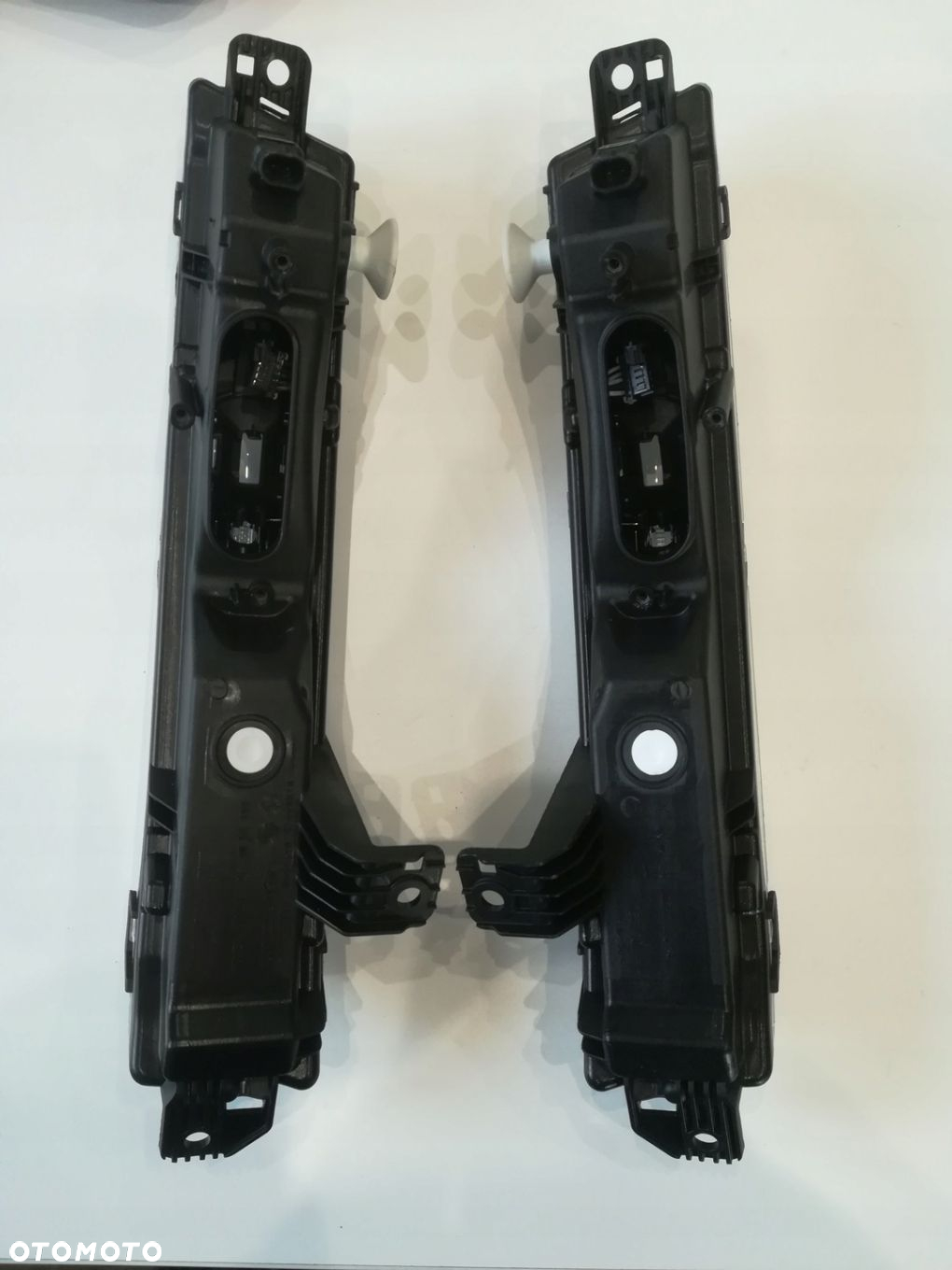 JAGUAR F PACE E PACE HALOGEN LED NOWY ORGINAŁ - 9