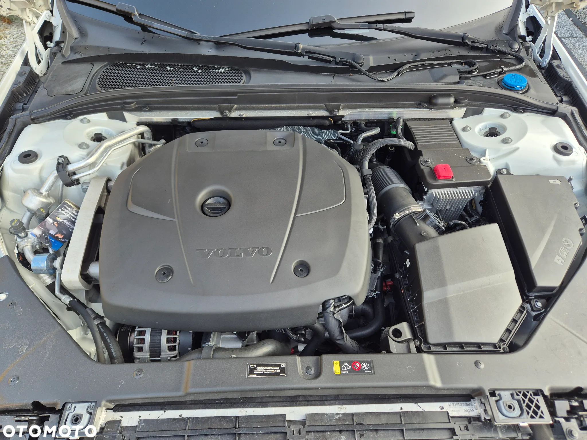 Volvo S60 T4 R-Design - 11