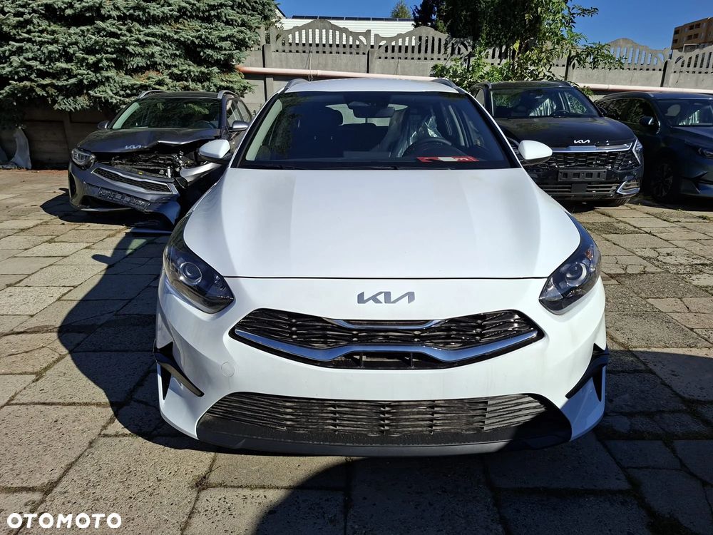 Kia Ceed 1.5 T-GDI M - 4