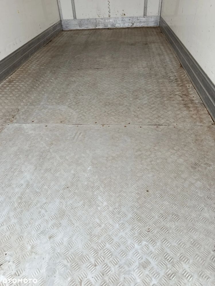 Renault Mascott - 10