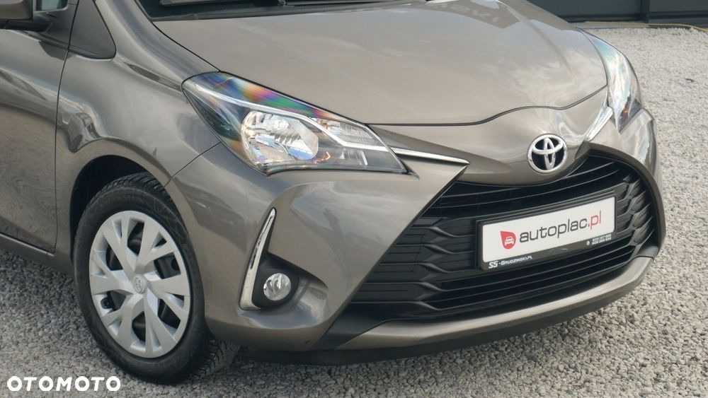 Toyota Yaris - 22