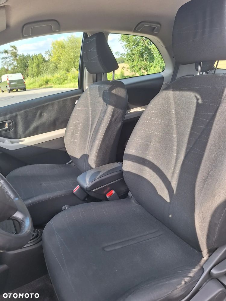 Toyota Yaris 1.3 VVT-i Luna - 25