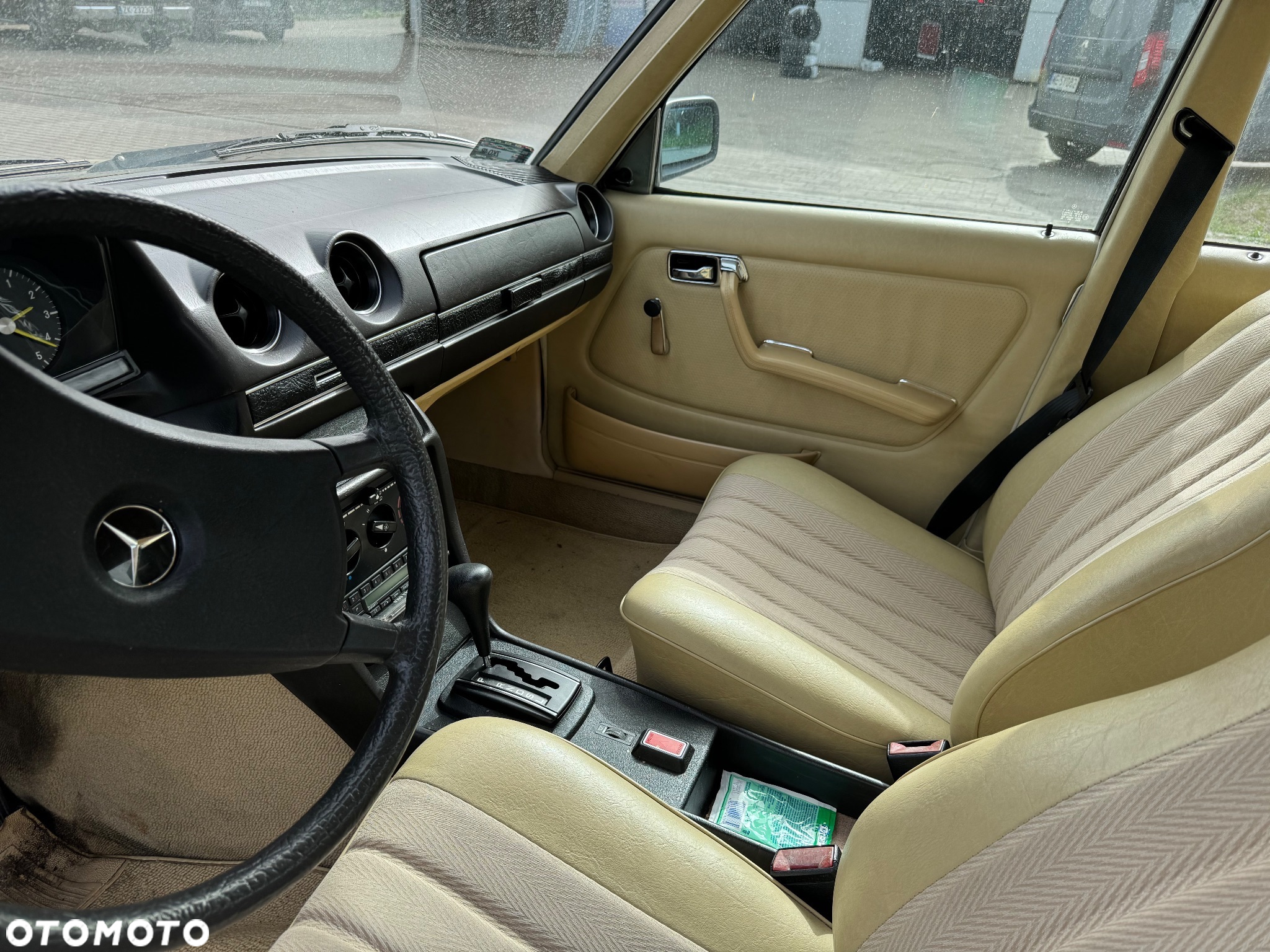 Mercedes-Benz W123 - 5