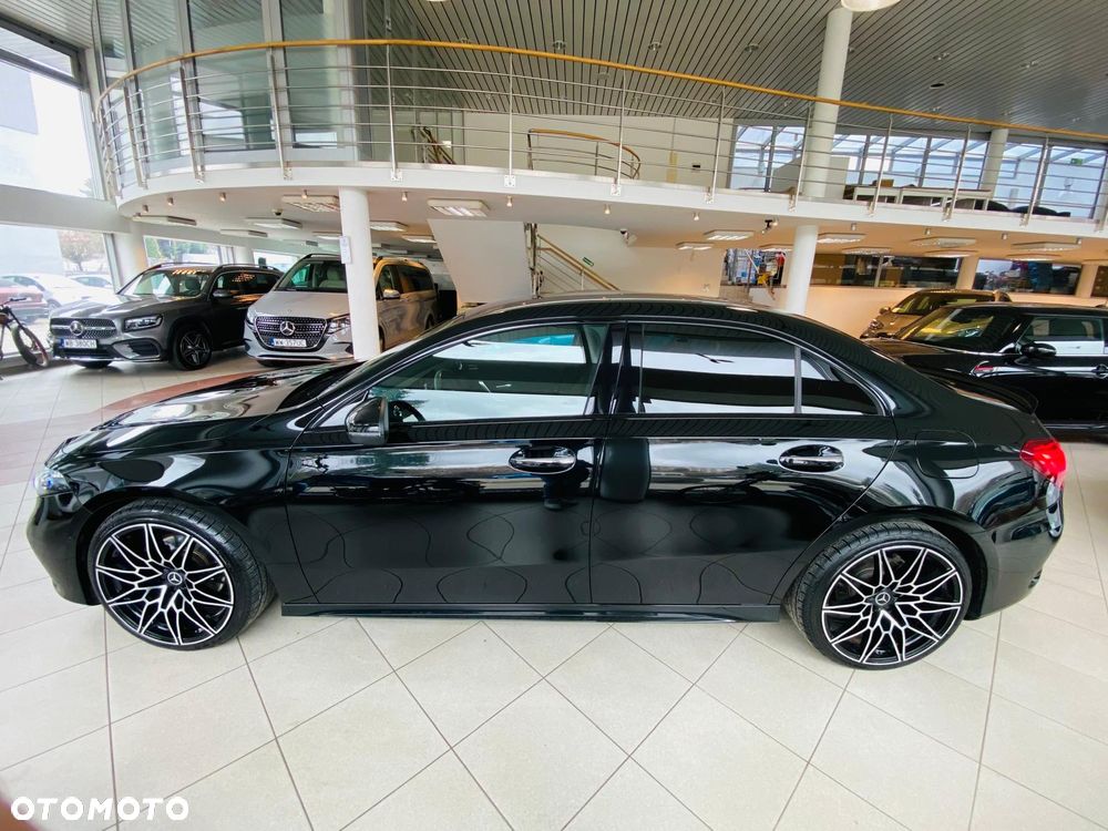 Mercedes-Benz Klasa A 200 d AMG Line 8G-DCT - 11