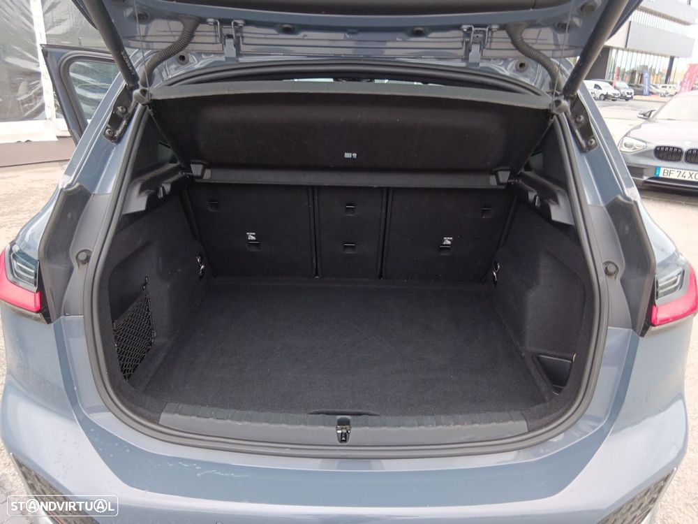 BMW 218 Active Tourer d Pack Desportivo M Auto - 29
