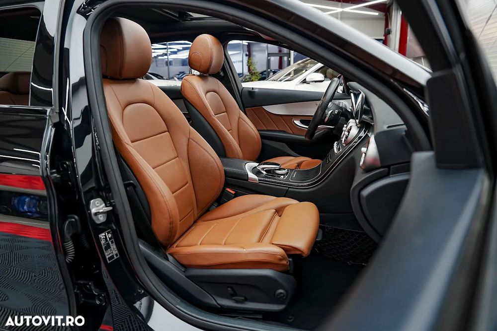 Mercedes-Benz C 300 9G-TRONIC AMG Line - 10