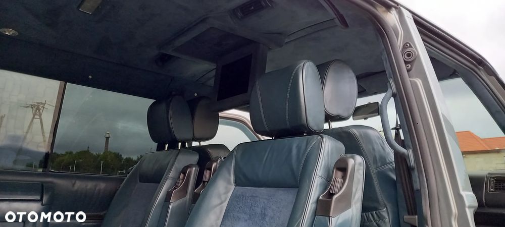 Volkswagen Caravelle V6 - 28