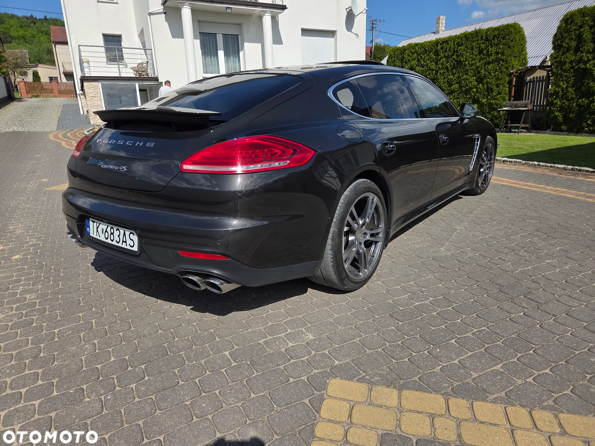 Porsche Panamera 4S Executive - 3