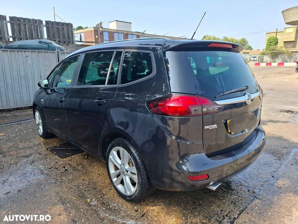 Prag Dreapta Opel Zafira 2014 Monovolum Negru - 3