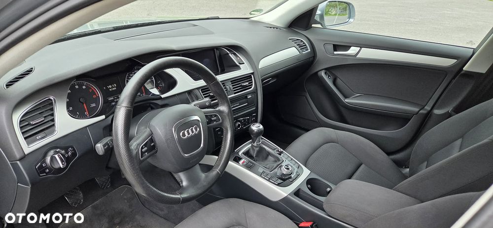 Audi A4 Limousine 1.8 TFSI Ambiente - 11