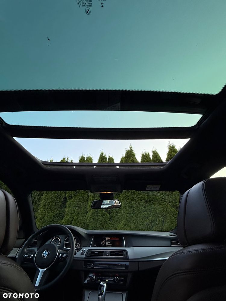 BMW Seria 5 520d M Sport - 26