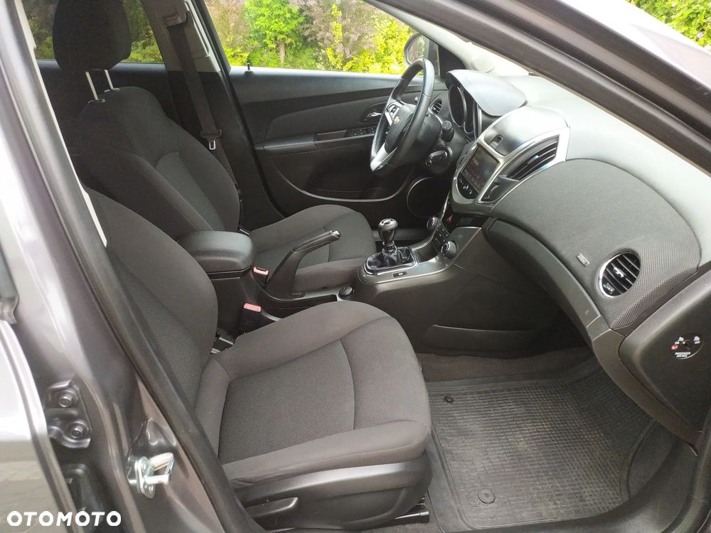 Chevrolet Cruze 1.8 LTZ - 24