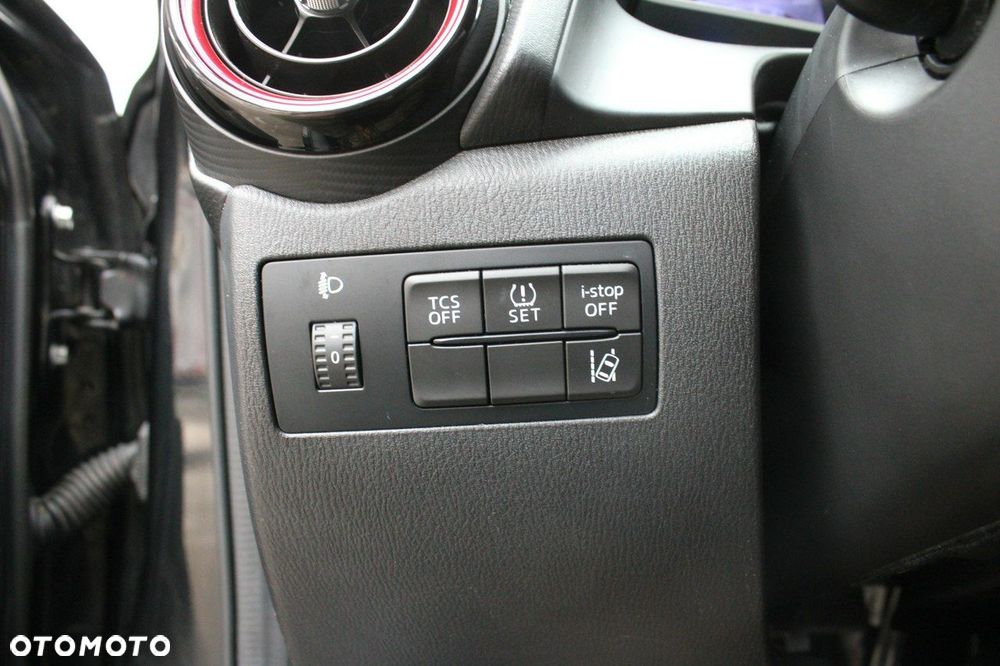 Mazda CX-3 SKYACTIV-G 120 FWD Sports-Line - 27