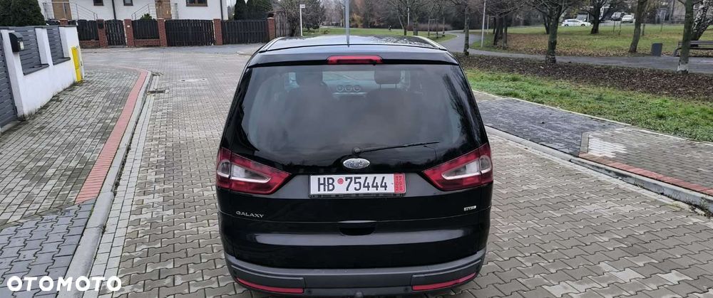 Ford Galaxy - 8
