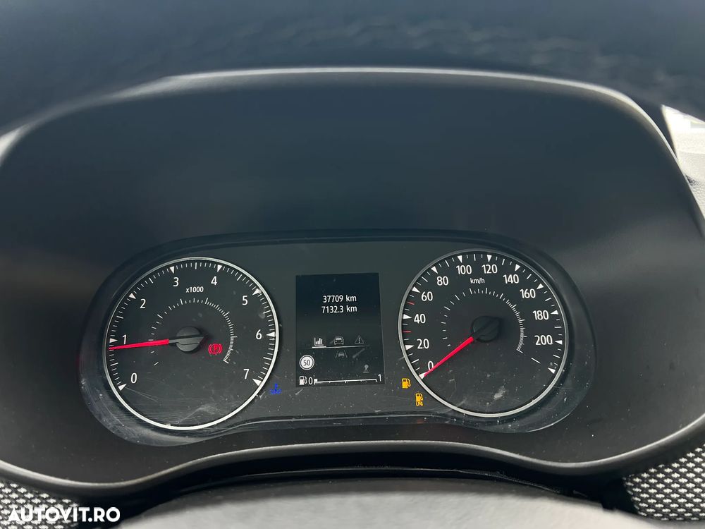 Dacia Logan TCe 90 MT6 Expression - 13