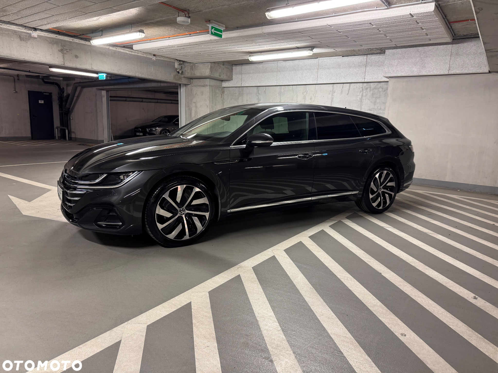 Volkswagen Arteon 2.0 TSI R-Line DSG - 2