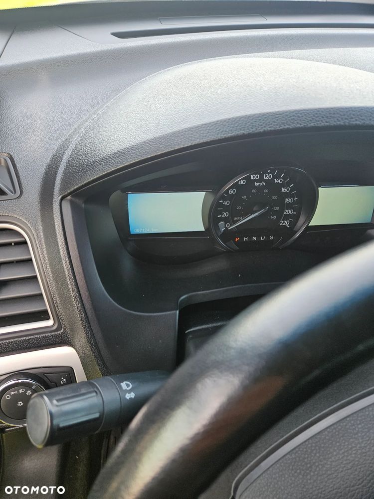 Ford Explorer - 6