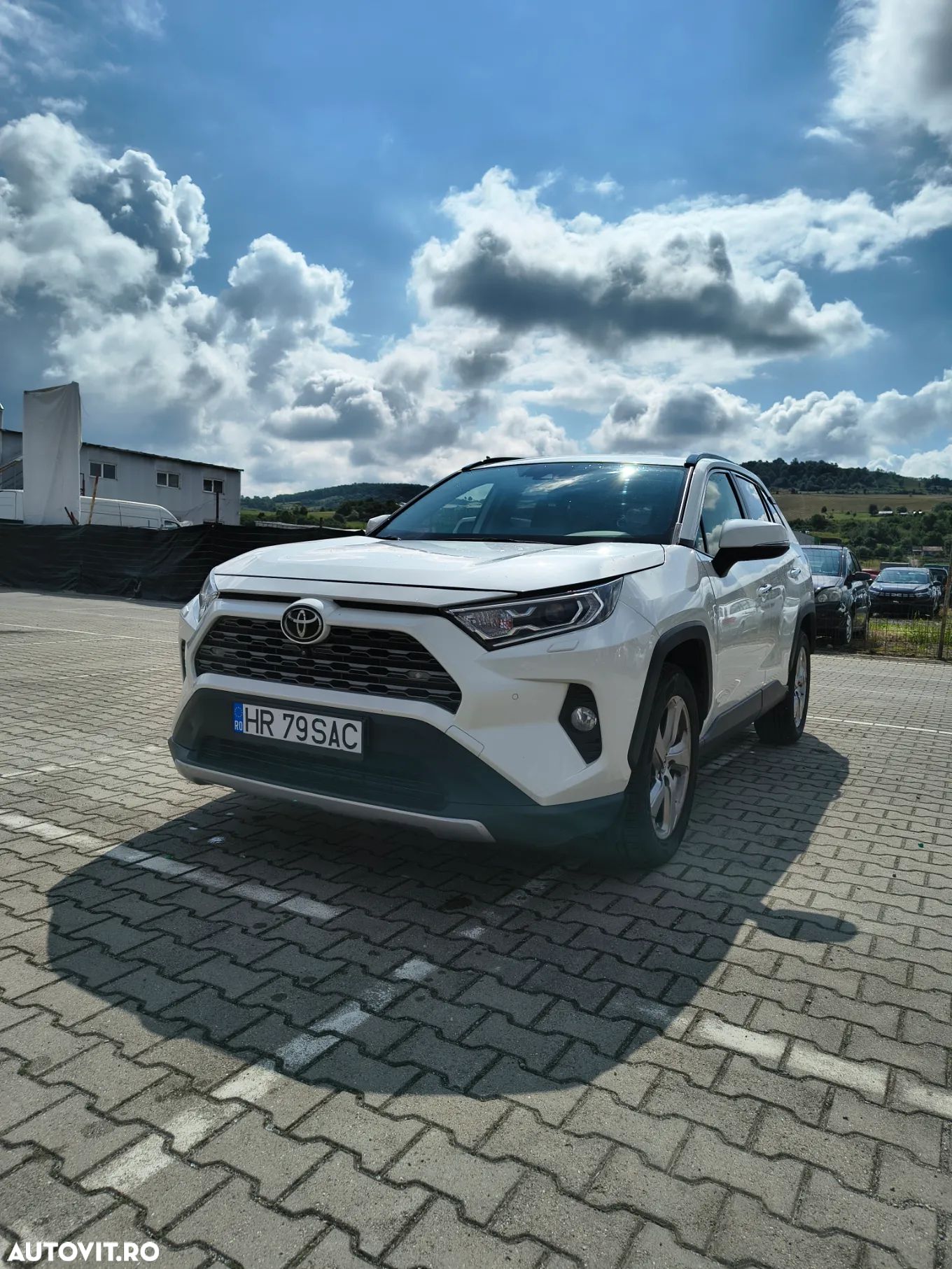 Toyota RAV4 2.0P CVT AWD Luxury - 1