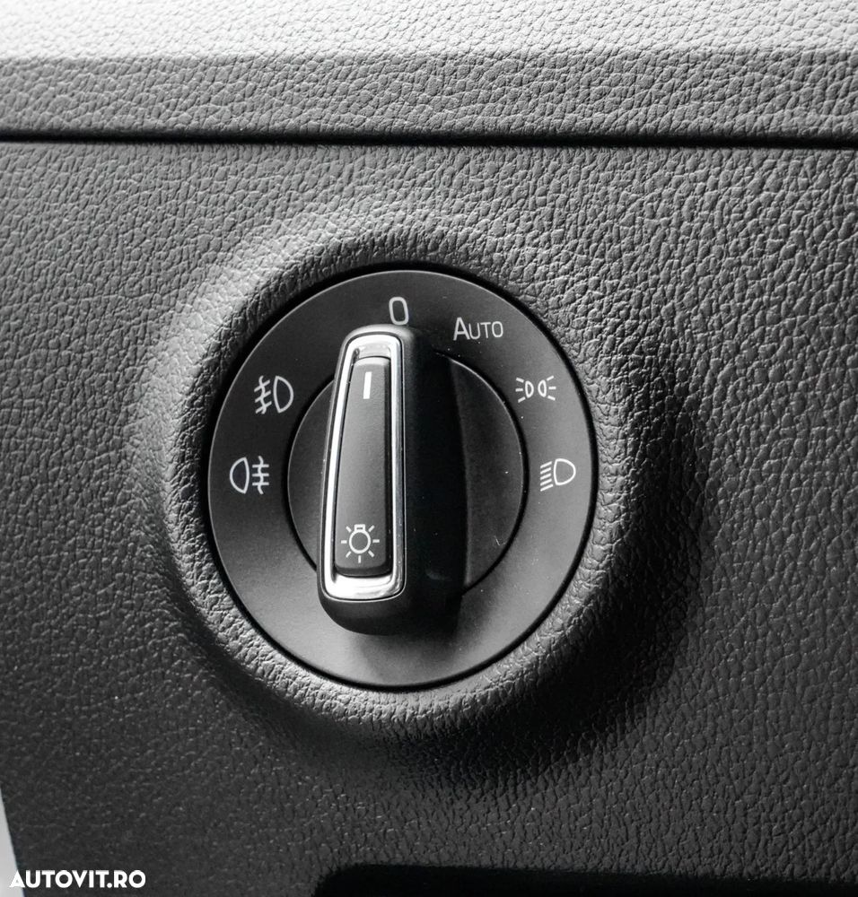 Skoda Superb 2.0 TDI DSG Style - 26