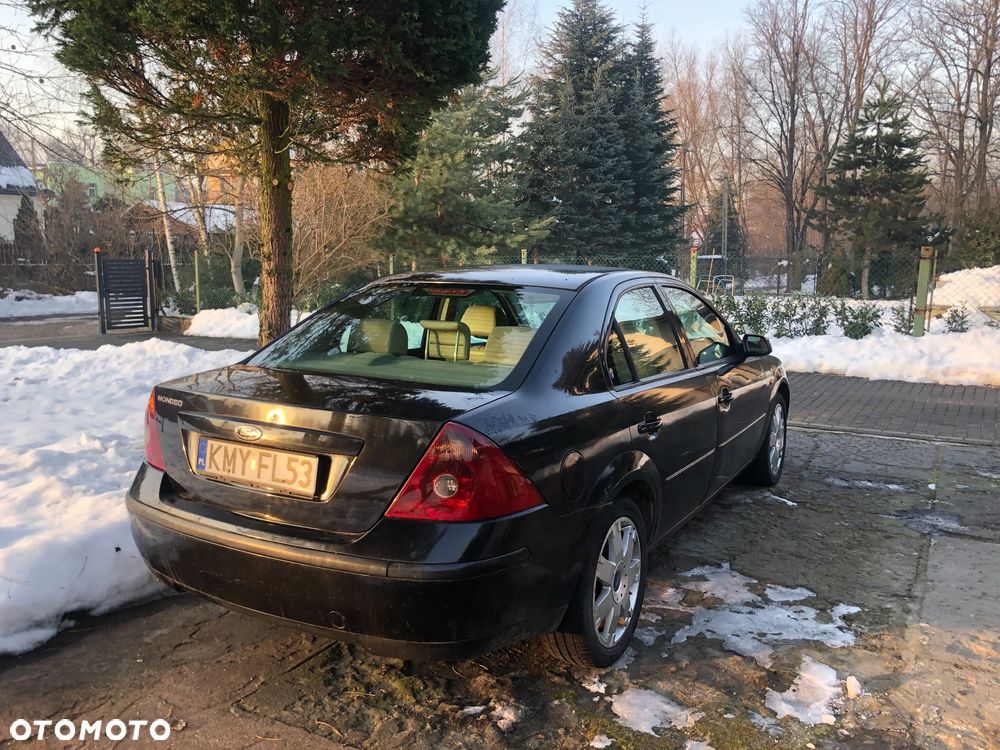 Ford Mondeo 2.0 TDDi Ghia - 4