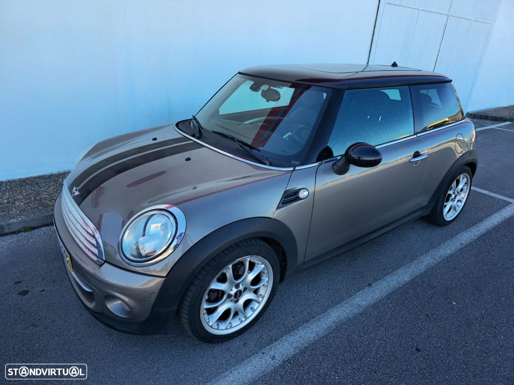 MINI 3 Portas Cooper D - 3