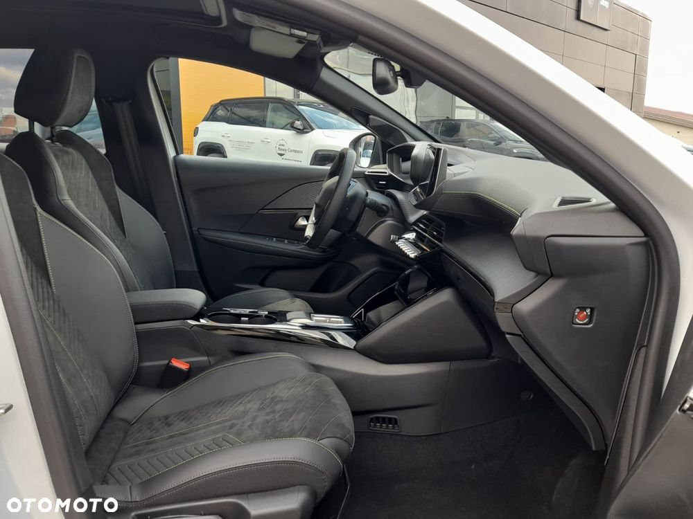 Peugeot 208 ver-1-2-mhev-gt - 18