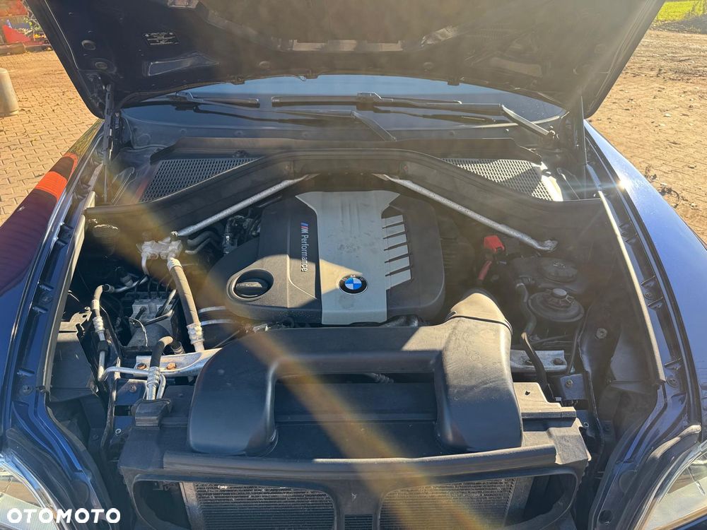 BMW X6M - 10