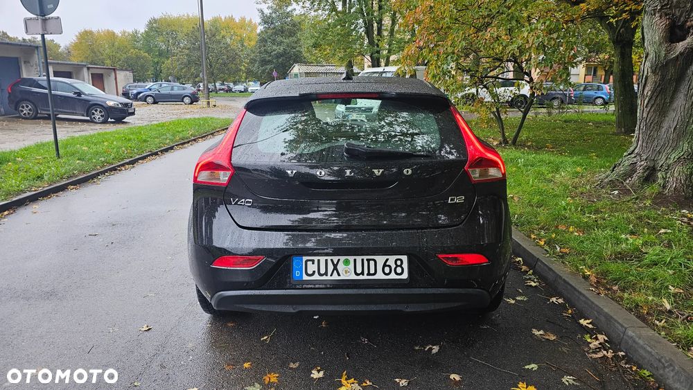 Volvo V40 D2 Momentum - 35