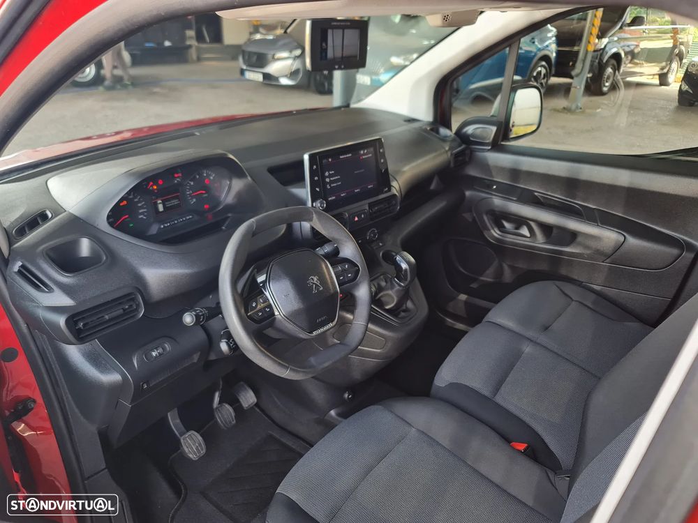 Peugeot Partner Asphalt 1.6 HDi 100cv Câmara CarPlay IVA Dedutível - 23