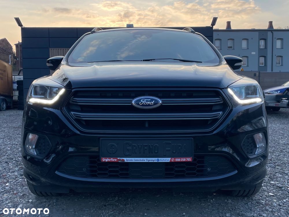Ford Kuga 1.5 EcoBoost 2x4 ST-Line - 4