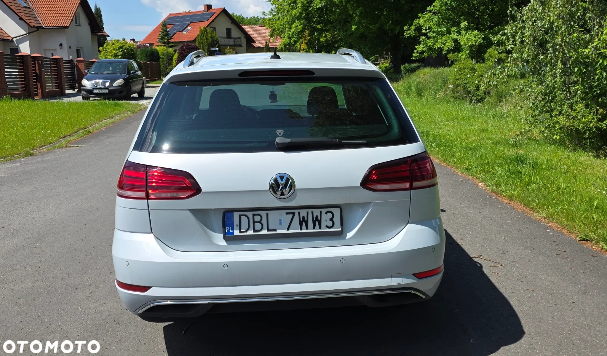 Volkswagen Golf 2.0 TDI SCR Comfortline - 13