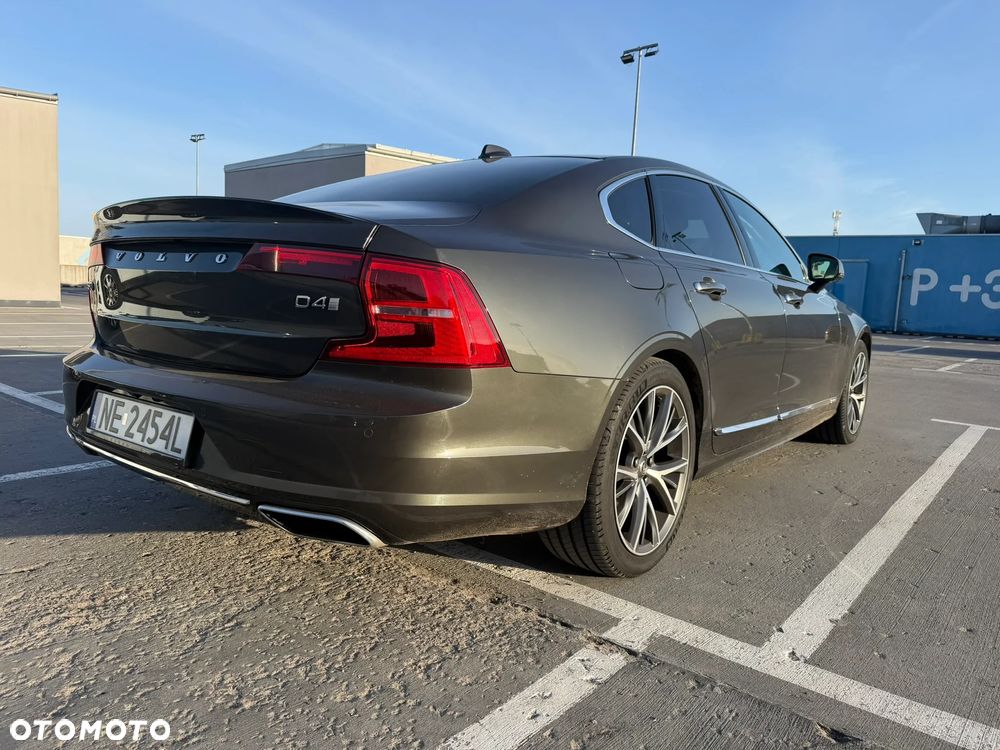 Volvo S90 D4 Inscription - 17