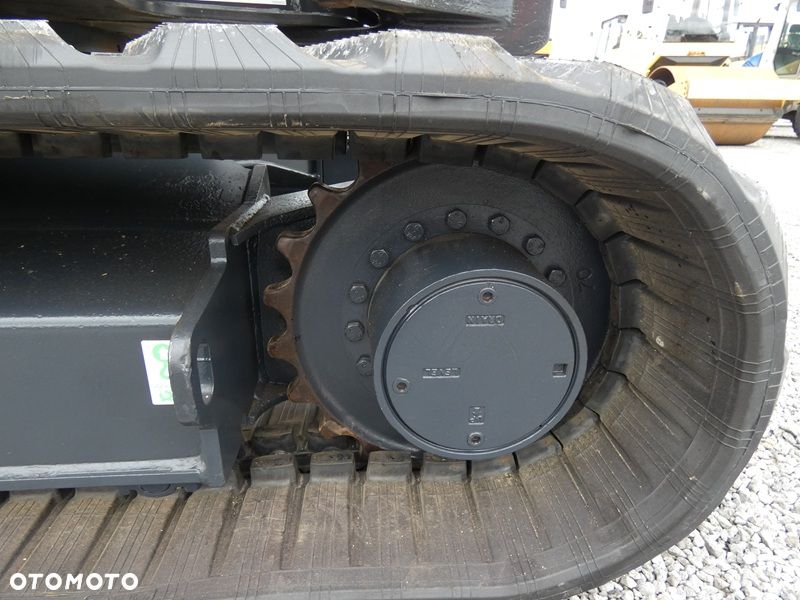 Hitachi ZAXIS 85USB / ROTOTILT / Tylko 5.541mtg / Nowe gasienice / - 31