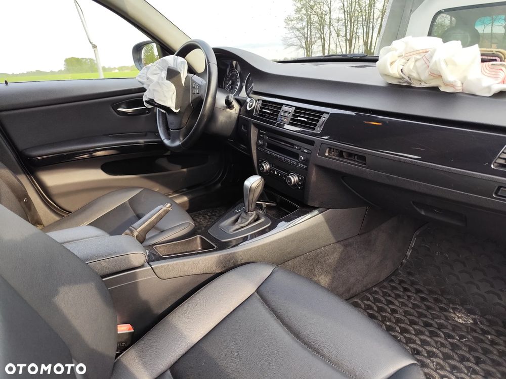 BMW Seria 3 318i Edition Exclusive - 9