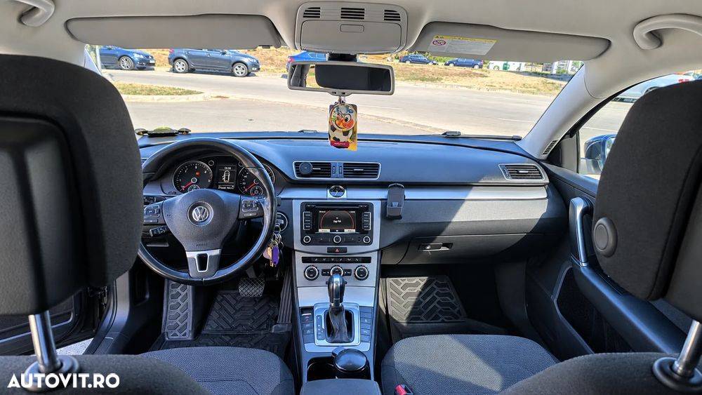 Volkswagen Passat - 7