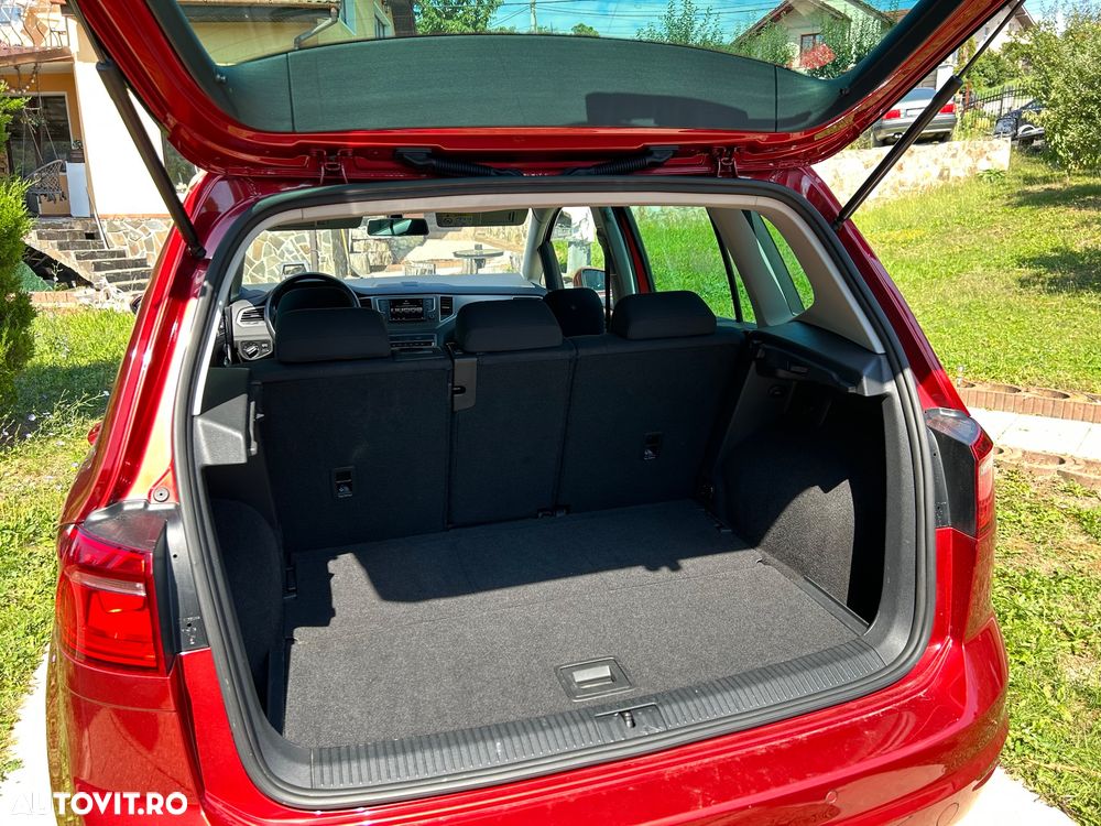 Volkswagen Golf 1.6 TDI BlueMotion Technology DSG Lounge - 9