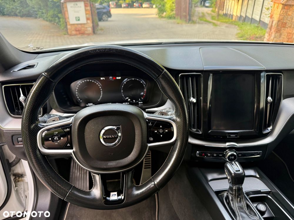 Volvo XC 60 D4 Geartronic RDesign - 23