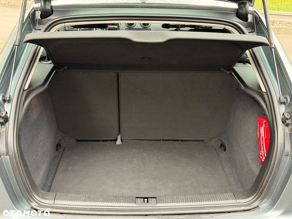 Audi A3 Sportback 1.6 TDI Ambiente - 4