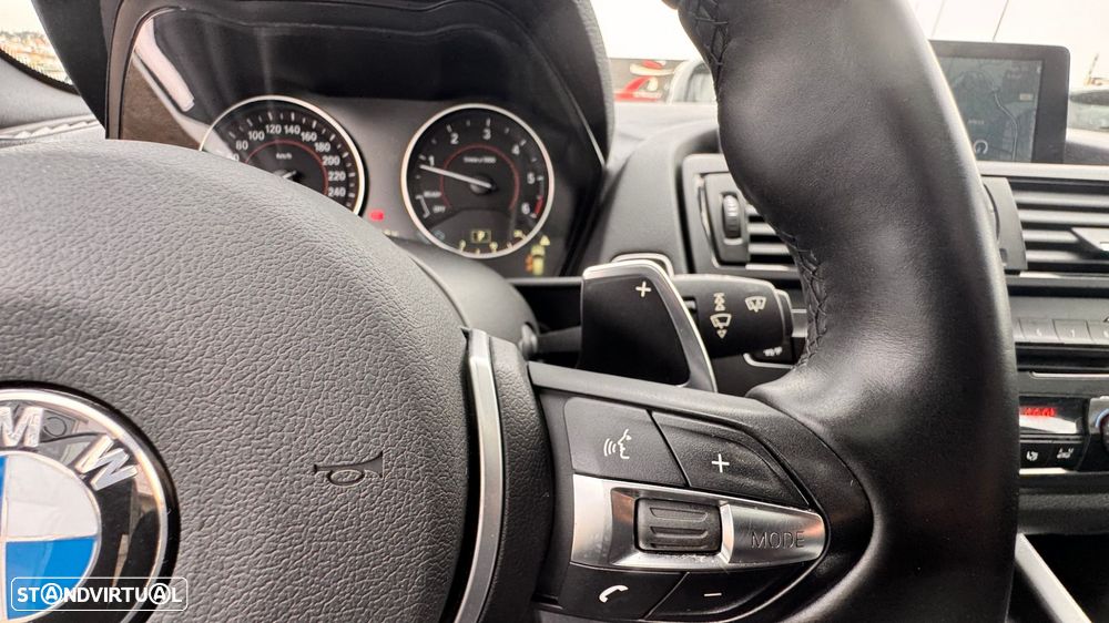 BMW 120 d Sport-Aut. Sport Line - 33