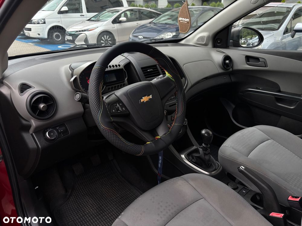 Chevrolet Aveo - 9