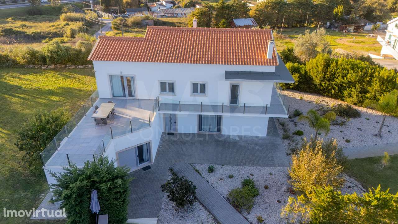 Propriedade com 3 apartamentos e piscina em Óbidos - Grande imagem: 2/50