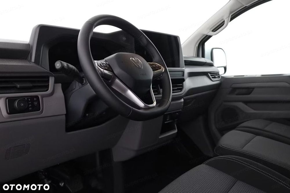 Volkswagen Transporter L2H1 AT8 2.0 150KM - 12