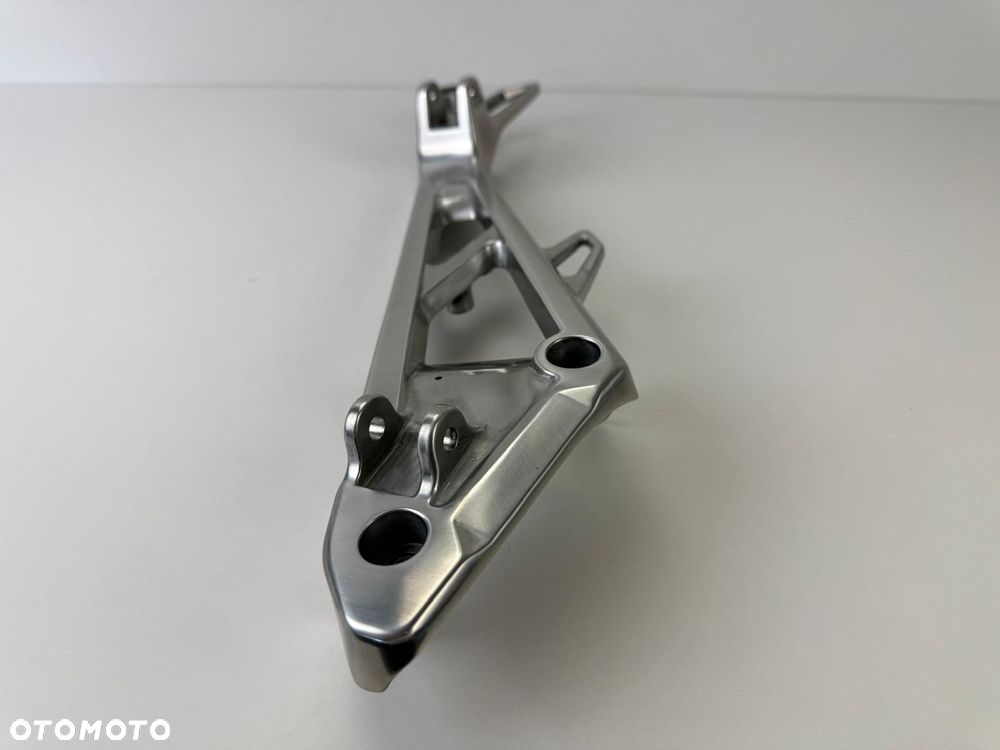 Prawy set Honda CB 1100 SC65 2010+ - 9