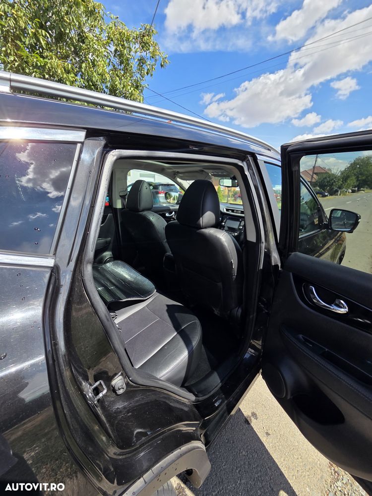 Nissan Qashqai 1.6 DCI Start/Stop X-TRONIC Tekna - 17