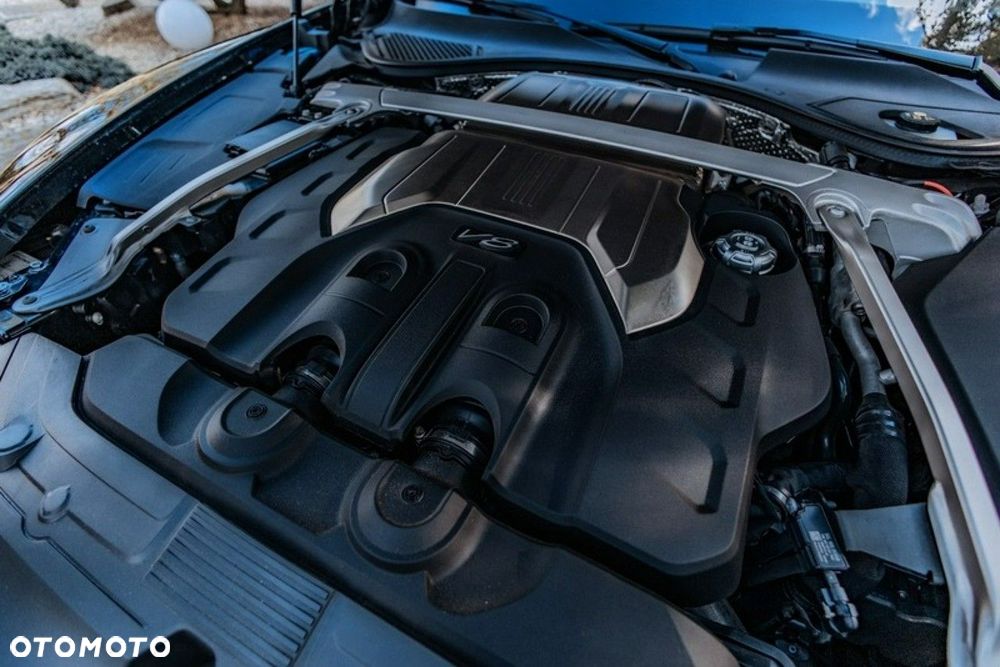 Bentley Continental GT New V8 - 10