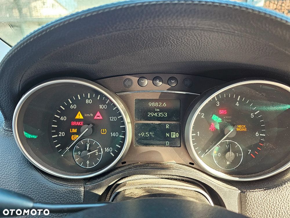 Mercedes-Benz GL 450 - 23